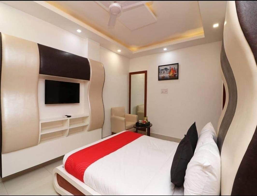 Hotel Vitthal International, Prayagraj Allāhābād Junction Dış mekan fotoğraf