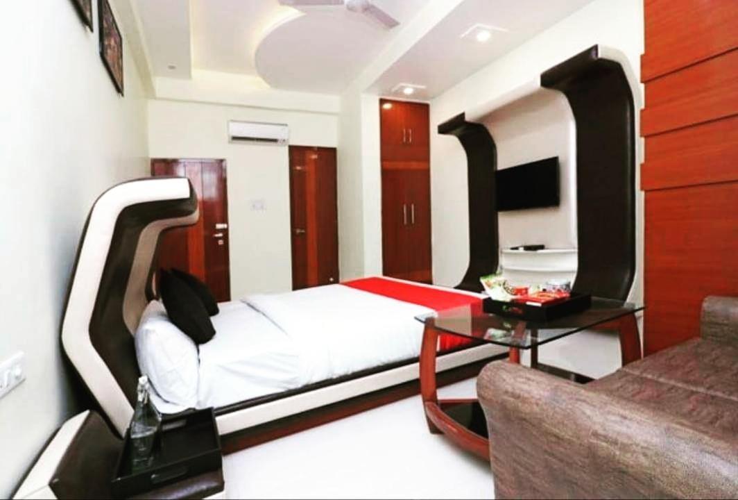 Hotel Vitthal International, Prayagraj Allāhābād Junction Dış mekan fotoğraf