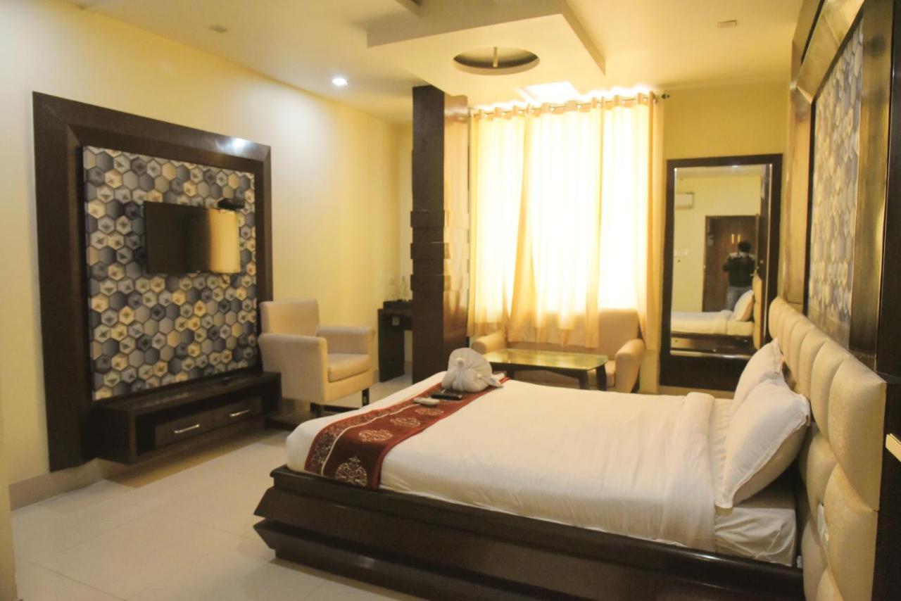 Hotel Vitthal International, Prayagraj Allāhābād Junction Dış mekan fotoğraf