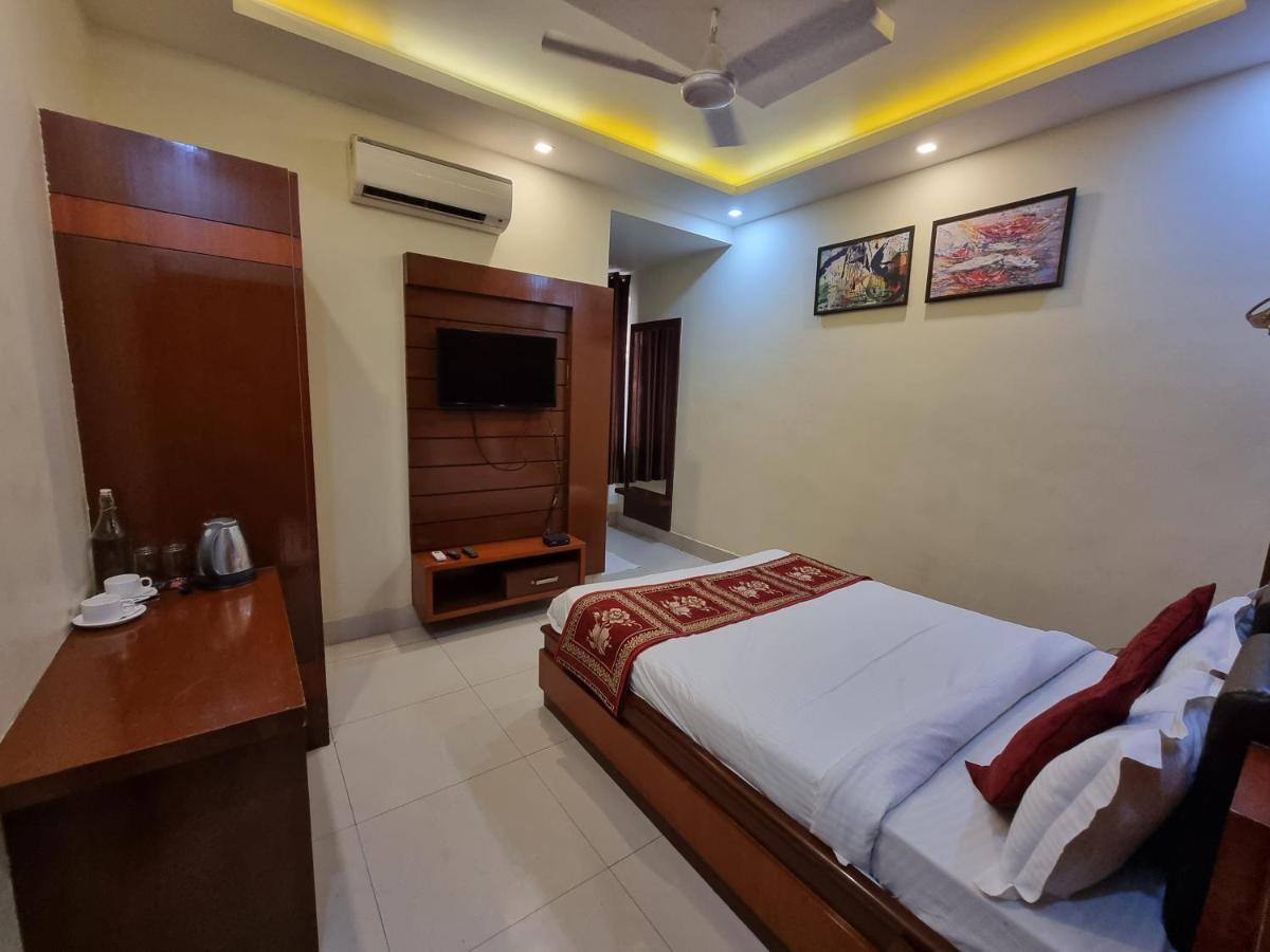 Hotel Vitthal International, Prayagraj Allāhābād Junction Dış mekan fotoğraf