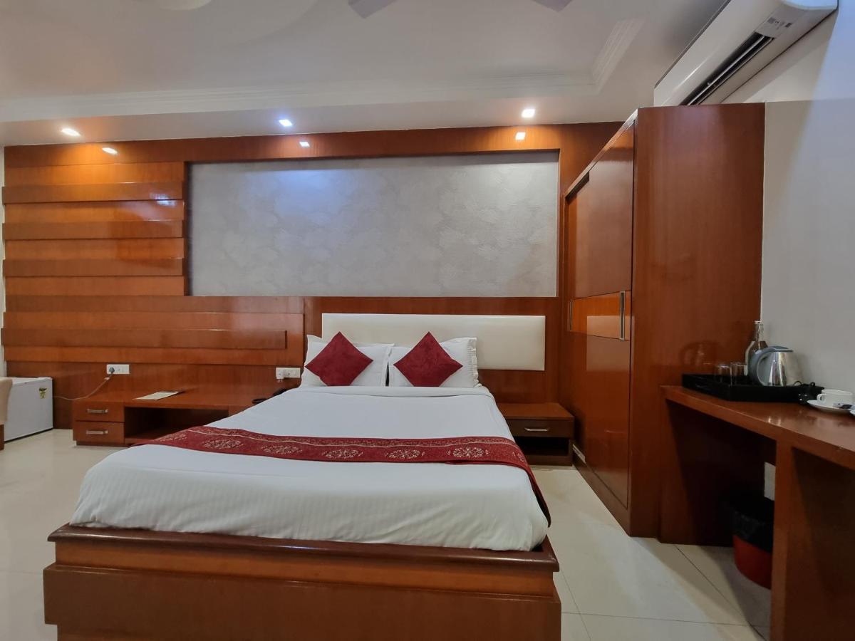 Hotel Vitthal International, Prayagraj Allāhābād Junction Dış mekan fotoğraf