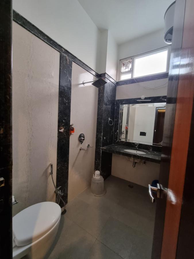 Hotel Vitthal International, Prayagraj Allāhābād Junction Dış mekan fotoğraf